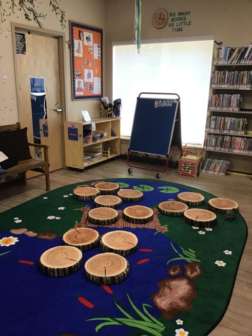 Story time area, Play & Learn Center
