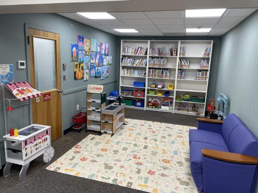 Play kitchen, ice cream cart, grocery store